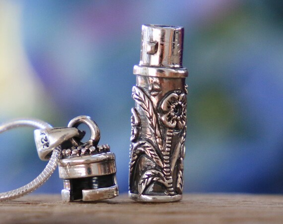 MANTRA VILE NECKLACE - Sterling Silver Mantra Box - Prayer box Jewellery - Keepsake - Photo - Ashes necklace - Perfume bottle locket - Gift