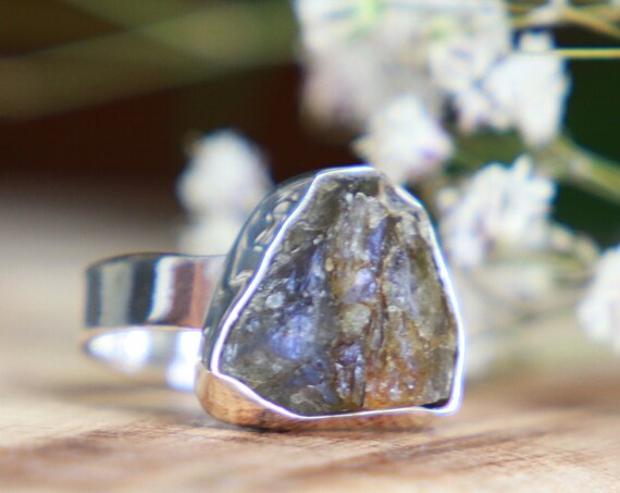 RUSTIC LABRADORITE RING - 925 Sterling silver - Rough Natural Raw Crystal - Iridescent Gemstone - Rare - Metaphysical - Organic Jewellery