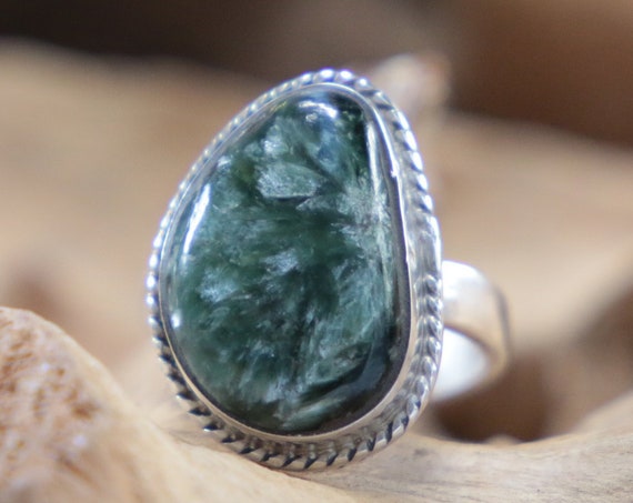 SERAPHINITE CRYSTAL RING - Adjustable Ring - Sterling silver ring - Handmade Jewellery - Magic Ring - Healing Crystal - Unique Gift