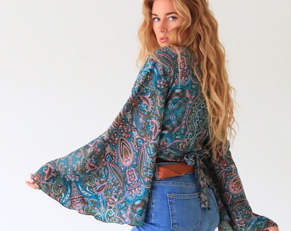 STEVIE BELL SLEEVE - Bell sleeve Crop Top - Vintage Fabric - Festival - Hippie - Retro - 70s - 60'S - Recycled Silk - Kimono - Cape - Beach