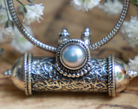 SILVER PEARL LOCKET - Sterling Silver Prayer box - Healing Crystal - Ashes - Yoga - Anxiety Necklace - Meditation - Rare Gemstone - Magic