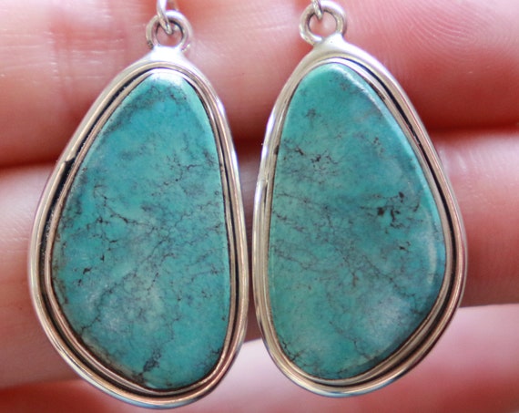 ARIZONA TURQUOISE EARRINGS - Rare Blue Turquoise - 925 Sterling Silver - Navajo - Handmade - Natural Crystal - Native american style earring