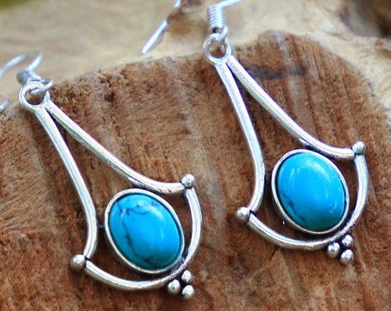 TURQUOISE DANGLE EARRINGS - Vintage style Earrings - Silver Plated Healing Crystal Jewellery - Gemstone Dangle Earring - Unique Crystal gift