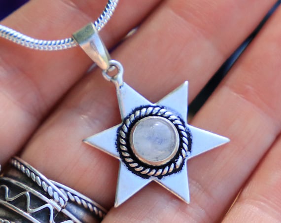 MOONSTONE STAR NECKLACE - Oxodised Silver - Moonstone - Healing Crystal - Chakra - Vintage - Festival - Cosmic jewellery - Galaxy Jewelry