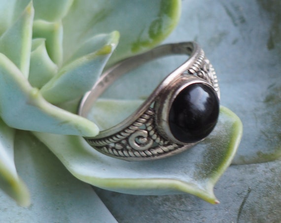 BLACK ONYX RING - Cute crystal ring - Dainty - Sterling Silver Ring - Handmade - Dark Moon - Stack Ring - Black Crystal jewellery - Gift