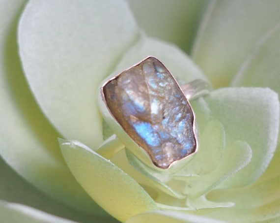 RUSTIC LABRADORITE RING - Sterling silver 925 ring - Natural Rough Gemstone - Raw Crystal - Glowing iridescent Gem - Stack ring Xmas Gift