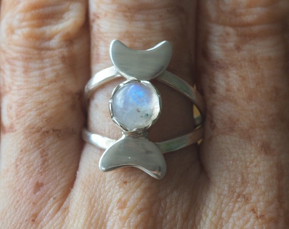 TRIPLE MOON GODDESS - Sterling Silver Ring - Moonstone - Moon Jewellery - Gemstone - Crystal Moon - Adjustable Ring - Halloween Jewelry