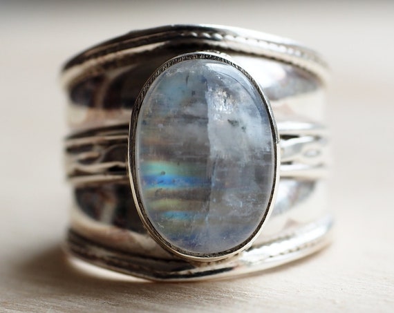 INCREDIBLE MOONSTONE RING - Rainbow moonstone - 925 Sterling Silver Adjustable ring - Galaxy - Moon - Zodiac - Witch - Warlock - D&D unisex