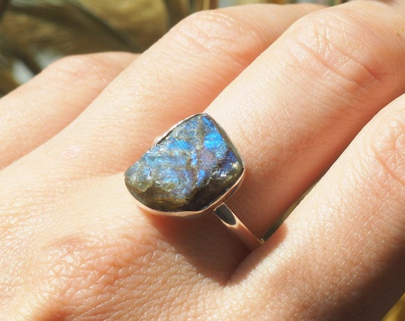 RUSTIC CRYSTAL RING - Labradorite Stack Ring - Sterling silver - Natural Rough Gemstone - Raw Organic Crystal Gift - Glow Crystal - Witch