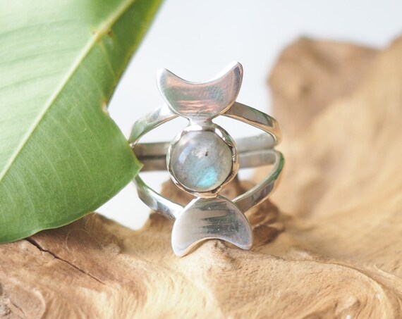 MOON GODDESS RING - Sterling Silver - Labradorite Moon Jewellery - Gemstone Ring - Crystal Moon - Adjustable Ring - Gift - Magic - Christmas