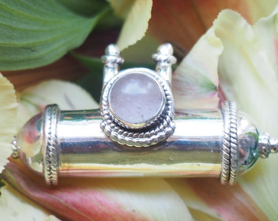 ROSE QUARTZ MANTRA - Sterling Silver Locket Necklace - Prayer Box - Photo Keepsake Necklace - Ash Jewelry - Affirmation Gift - Love Stone