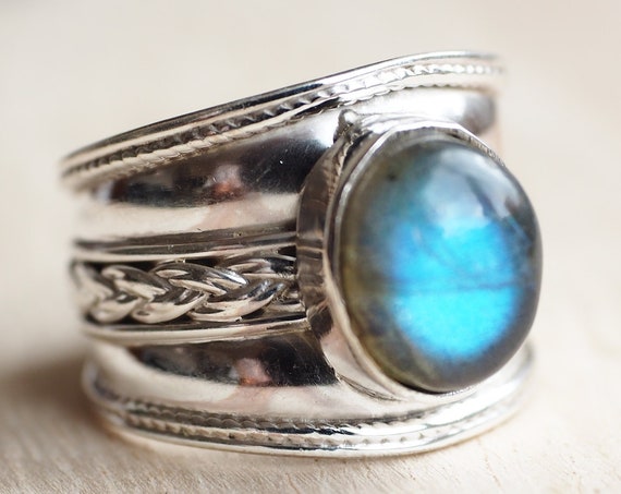 UNISEX LABRADORITE RING - Glowing crystal ring - 925 Chunky Silver - Adjustable Crystal ring - Vintage style - Men's jewellery - Hippie gift