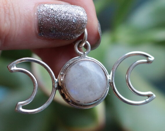 TRIPLE MOON GODDESS - Moonstone Necklace - Moon Jewellery - Birthstone - Gemstone - Horoscope - Crescent Moon - Healing Crystal - Bespoke