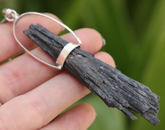 BLACK KYANITE NECKLACE - Sterling silver - Crystal jewellery - Sterling Silver Necklace - Unisex - Raw Crystal - Rough - Natural - Large