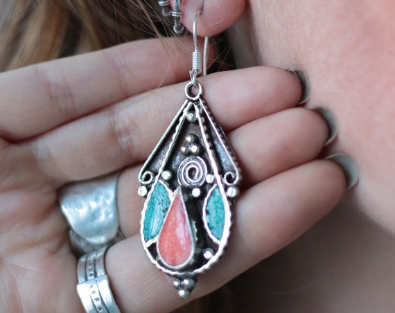 VINTAGE TIBETAN EARRINGS - Handmade Nepalese earrings - Bespoke - Gypsy - One of a Kind - Statement - Indian - Tibetan - Hippie Gift set