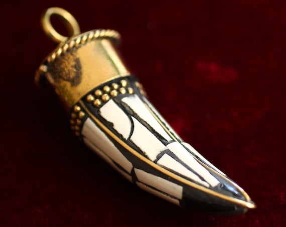 VINTAGE HORN NECKLACE - Unisex Mosaic pendant - Nepal - Tibet - Morocco - Antique Gift - Good luck Mala - Mens Jewellery - Hippie - Yoga