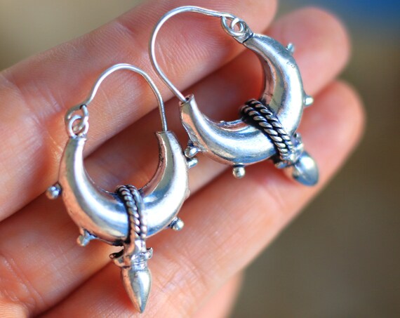 CUTE TRIBAL EARRINGS - Small - Vintage inspired - Silver Plated Spike earrings - Stocking Filler - Indian Goddess - Gift - Boho Gypsy Style