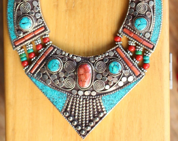 STATEMENT TIBETAN NECKLACE - Coral & Turquoise Necklace - Nepalese - Mosaic - Vintage - Gift Set - Birthstone - Healing Crystal necklace