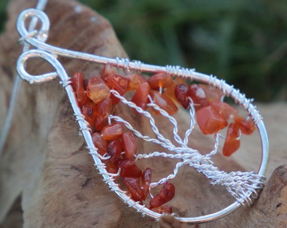 GEMSTONE CHIP NECKLACE - Carnelian - Handmade - Silver Plated - Tree of Life - Healing Crystal Jewellery - Birthstone - Gemstone - Gift