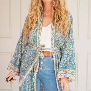 SUMMER FIELDS KIMONO - Floaty Jacket - Maxi Dress - Open front Cover Up -  Glittery Kaftan - Vintage - Longline - Silk - Boho Dressing Gown