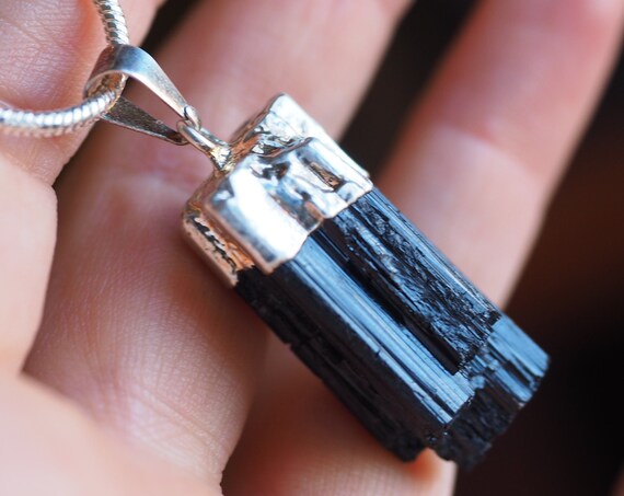 RAW TOURMALINE NECKLACE - Black Tourmaline - Sterling silver plating - Electroform necklace - Rough Crystal - Unisex pendant - Gemstone