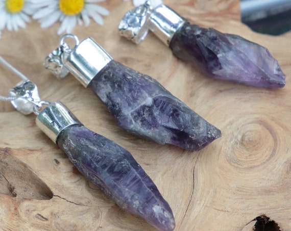RAW AMETHYST NECKLACE - Raw Crystal - Gemstone Jewellery - Birthstone - Chakra - Silver plated - Purple crystal - Gift - Crystal point