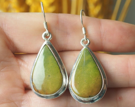 RICH TURQUOISE EARRINGS - 925 Sterling Silver Earrings - Gemstone - Green Turquoise - Handmade - Natural - Vintage - Bespoke - Birthstone
