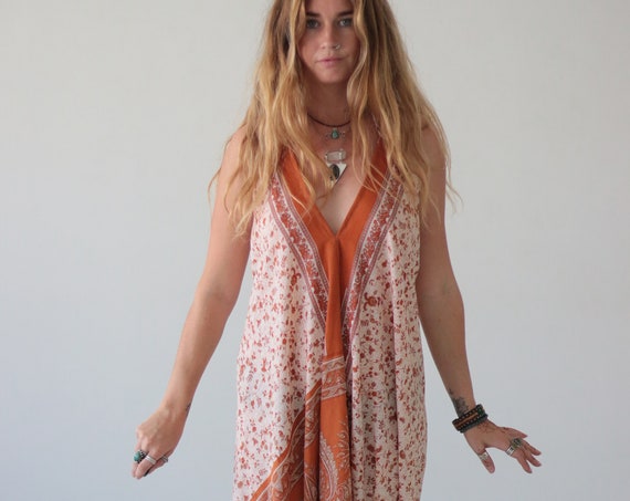 PAISLEY KISS JUMPSUIT - Christening - Fall - Vintage Style - Luxury - Wedding outfit - Vacation - Halter neck - Couture - Boho - Harem pants