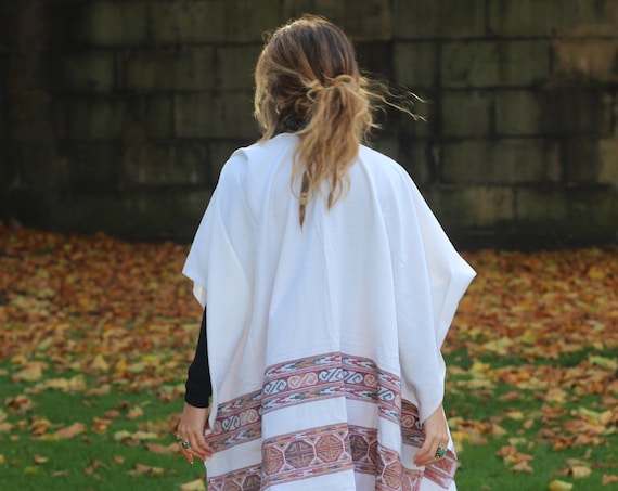 RUBY SPARROW CAPE - Autumn / Fall Kimono - Winter Scarf - Blanket - Blanket scarf - Unisex - Shawl - Aztec - Oversized Cotton Scarf