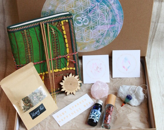 HAPPINESS GIFT BOX - Self care Gift set - Self love - Journal - Crystal Gift box - Chakra gift - Tea - Essential oil - incense - Depression