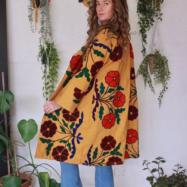 EMBROIDERED VINTAGE COAT - Hippie Tapestry Coat - Suzani - Embroidery - Kantha - 60's Style - Flower Power - Retro Summer Jacket - Quilted