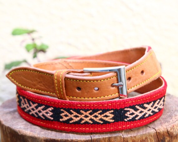 HANDMADE CARPET BELT - Vintage Kilim Rug - Moroccan belt - Up-cycled Belt - Recycled Carpet - Aztec Belt - Patterned Leather Boho Accessory