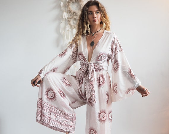 KALI GODDESS SET - White Co-ord set - Wide Leg - Yoga- Block Print Linen - Organic Soft Cotton - Bell sleeve - Om Print - 70's Summer