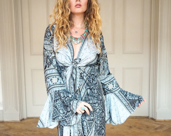 BLACK FLEETWOOD WRAP - Wrap around dress - Kimono - Kaftan Dress - Maxi Gunne Sax dress - Stevie Nicks Style - Vintage Silk - Fleetwood mac