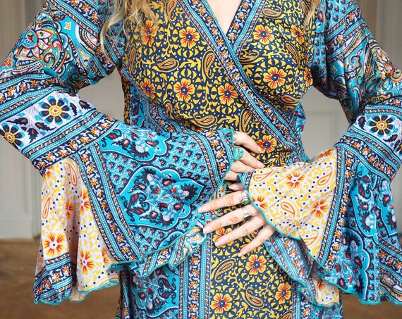 FLEETWOOD WRAP BLUE - Wrap Dress - Bell sleeve Kimono - 70's frill sleeve - Stevie Nicks Style - Floaty Vintage Gunne Sax - Silk Maxi Skirt