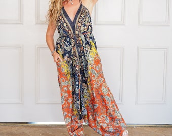 VINTAGE TILE PRINT - 70s clothing - Retro Romper - Halterneck jumpsuit with pockets - Curvy - Free size - Beach Dress - Silk Boho Overalls