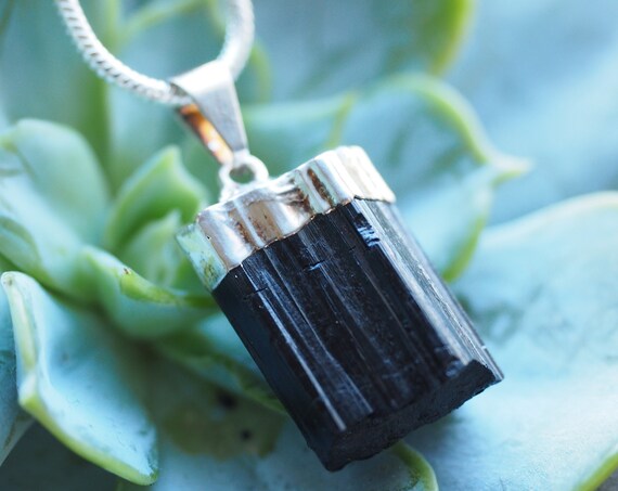 BLACK TOURMALINE NECKLACE - Raw Black Crystal - Sterling silver plated - Electroformed necklace - Natural Crystal - Unisex Gemstone pendant
