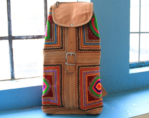 VINTAGE INDIAN BACKPACK - Embroidered Leather bag - Hippie Ethnic rucksack - Boho handmade bag - Festival - Aztec rucksack - 60's 70's Style