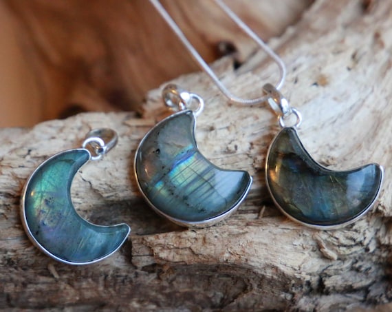 RARE LABRADORITE MOON - Sterling Silver Moon Necklace - Crystal Moon - Limited Edition - Glowing Gemstone - Rainbow Moonstone - Witch