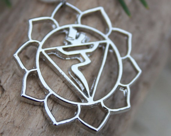 SOLAR PLEXUS NECKLACE - Chakra Necklace - Solar plexus - Yoga - Spiritual - Crystal - Reiki Necklace - Gift - Christmas - Grounding - Charm