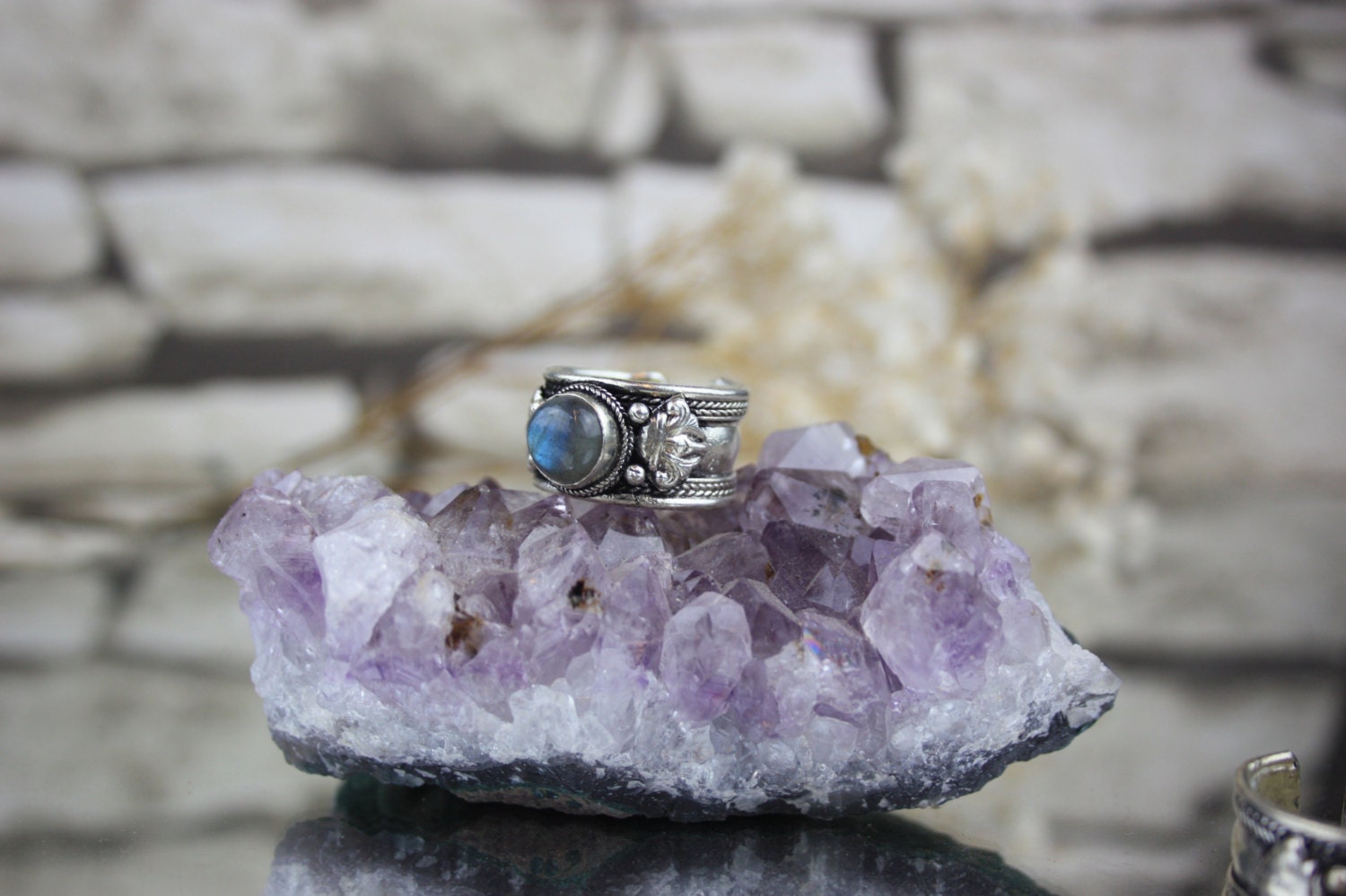 LABRADORITE TIBETAN RING - Silver Ring- Labradorite Ring- Healing