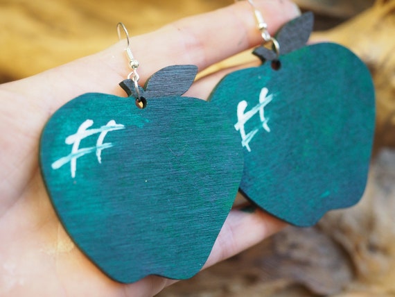 APPLE GREEN EARRINGS - Summer - Flower Power - Daisy - Hope Symbol - Hand painted - Reclaimed wood earrings - Laser cut - Eco Gift