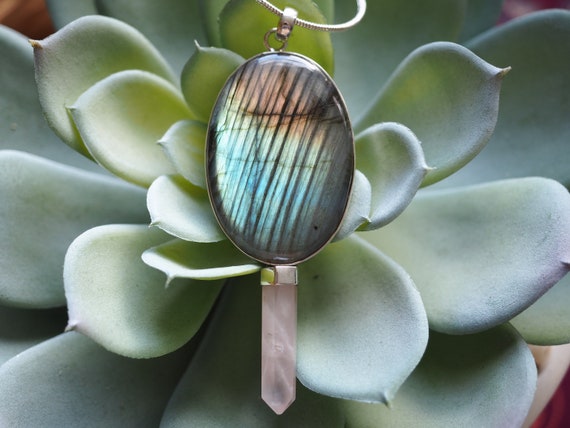 POWER AMULET - Rose Quartz Xl Power necklace - 925 Sterling silver - Labradorite - Love Stone - Dowsing - Palm Stone - Giant Crystal wand -