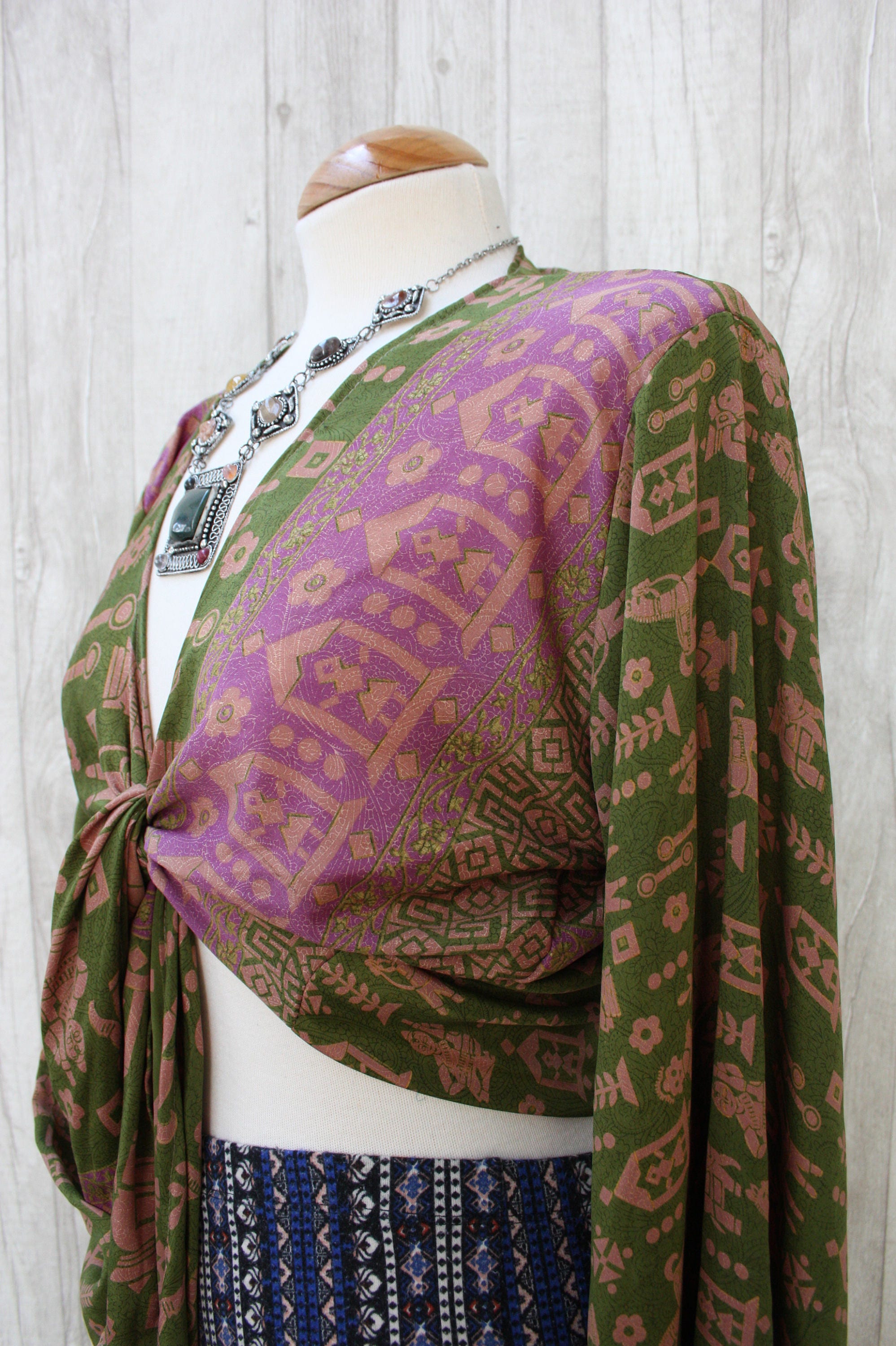 25Pc Indian Vintage Silk Sari Women Bell Sleeve Crop Top Retro 60s