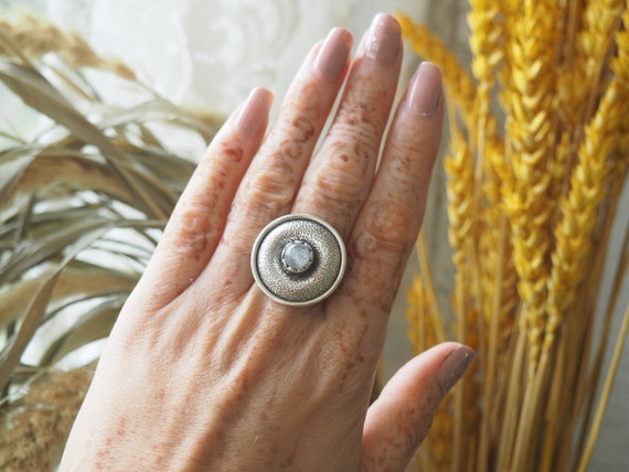 MOONSTONE SHIELD RING - Rustic Textured Ring - 925 Sterling Silver - Iridescent Crystal - Glowing Gem - Vintage look - Adjustable - Organic