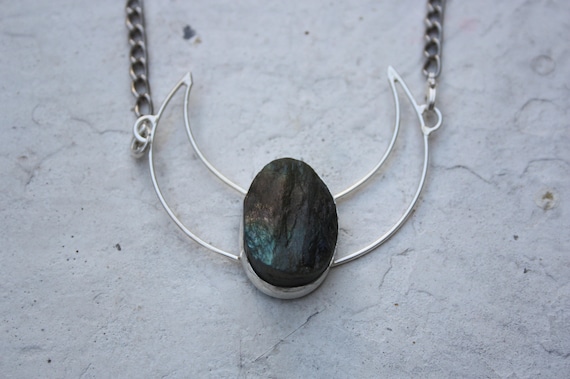 RAW LABRADORITE NECKLACE - Sterling Silver Necklace -Moon Jewellery- Labradorite Crystal- Crescent Moon- Chakra Jewellery- Moon Jewellery