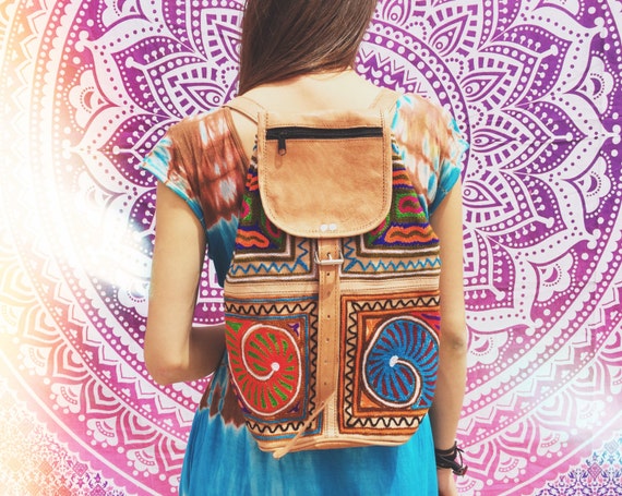 VINTAGE LEATHER BACKPACK - Embroidered ethnic bag… - image 10