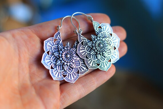 LOTUS FLOWER EARRINGS - Indian Style earrings - Ethnic jewelry - Tribal - Antique Silver - Sacred Geometry - Lotus - Flower of life - Hippie