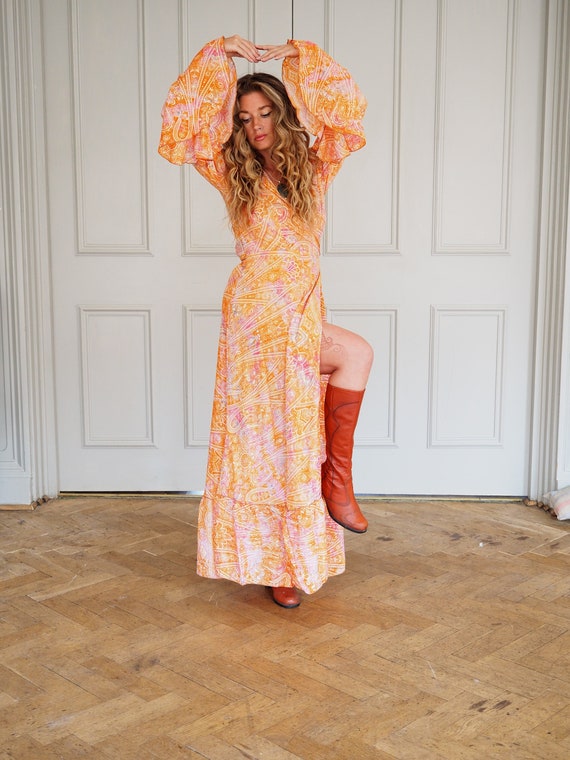 SUNRISE FLEETWOOD WRAP - Wrap around dress - Bell sleeve Kimono - Maxi dress - Stevie Nicks Style - Summer Vintage - Silk Festival Kaftan