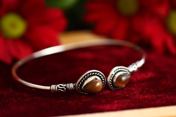 TIGERS EYE CUFF - Silver Plated Bracelet - Healing Crystal Jewellery - Chakra - Statement bangle - Boho - Vintage jewellery - Tibet Style